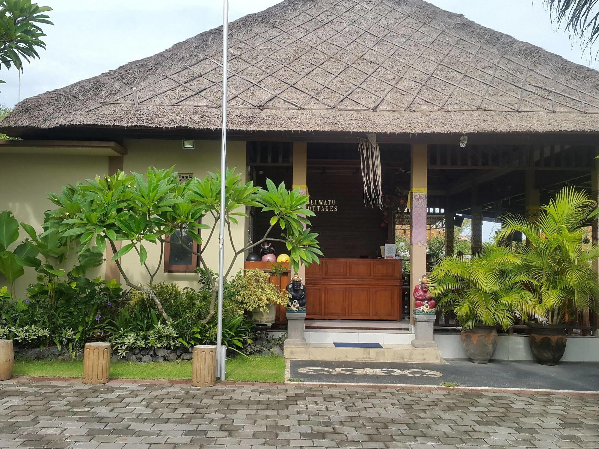 Uluwatu Cottages Exterior photo